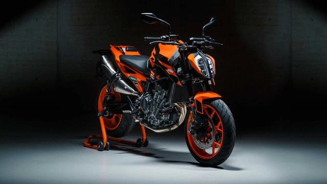 Ktm 890 duke gp trình làng với vẻ ngoài lôi cuốn