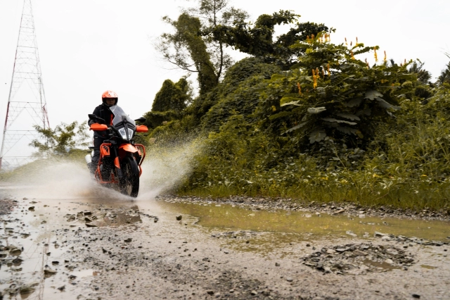 Ktm vietnam mang chương trình huấn luyện adventure 