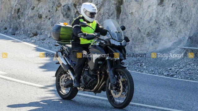 Lộ diện triumph tiger 1200 2022 hoàn toàn mới khi đang thử nghiệm