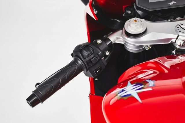 Lộ tin mv agusta f3 rr mới sẵn sàng ra mắt