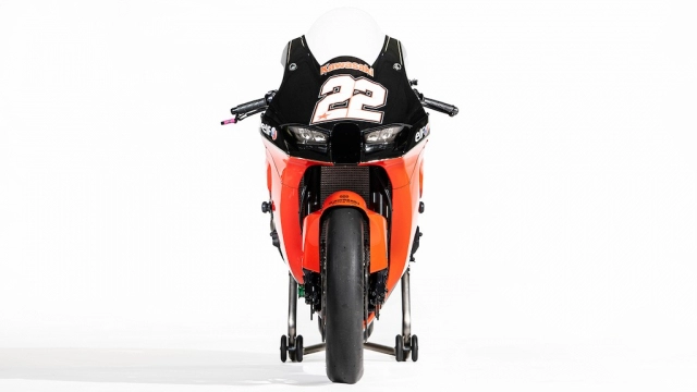 Một bản sao kawasaki zx-10rr của tay đua worldsbk đã được bán đấu giá