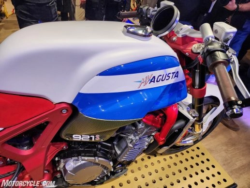 Mv agusta 921s lần đầu tiên xuất hiện tại sự kiện eicma 2022