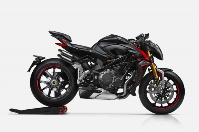 Mv agusta brutale 1000 2023 hoạt động nhanh nhẹn và giảm độ rung hơn bao giờ hết