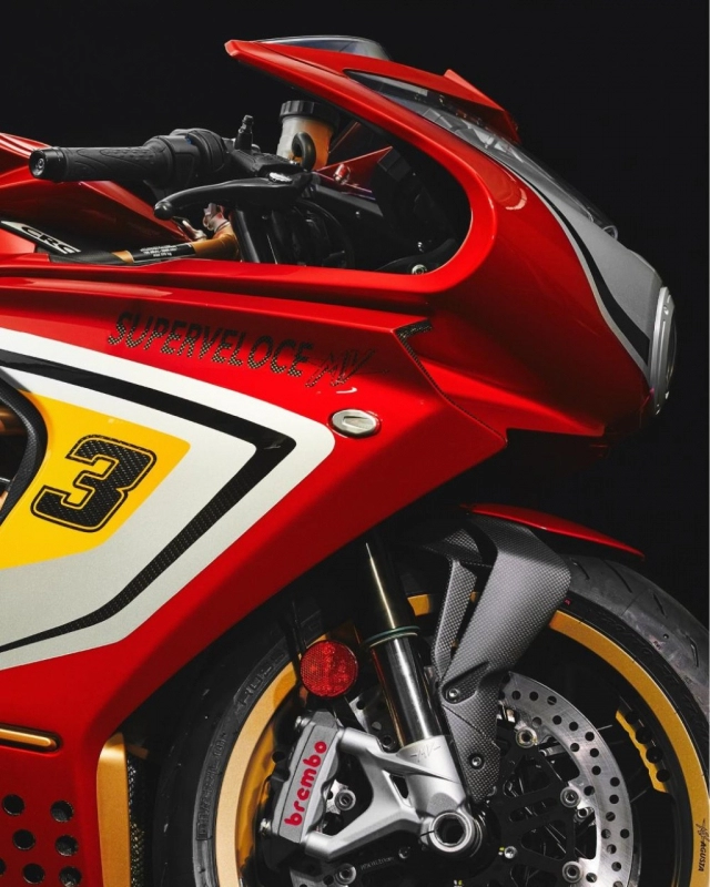 Mv agusta superveloce testalarga - phiên bản đặc biệt duy nhất trên thế giới