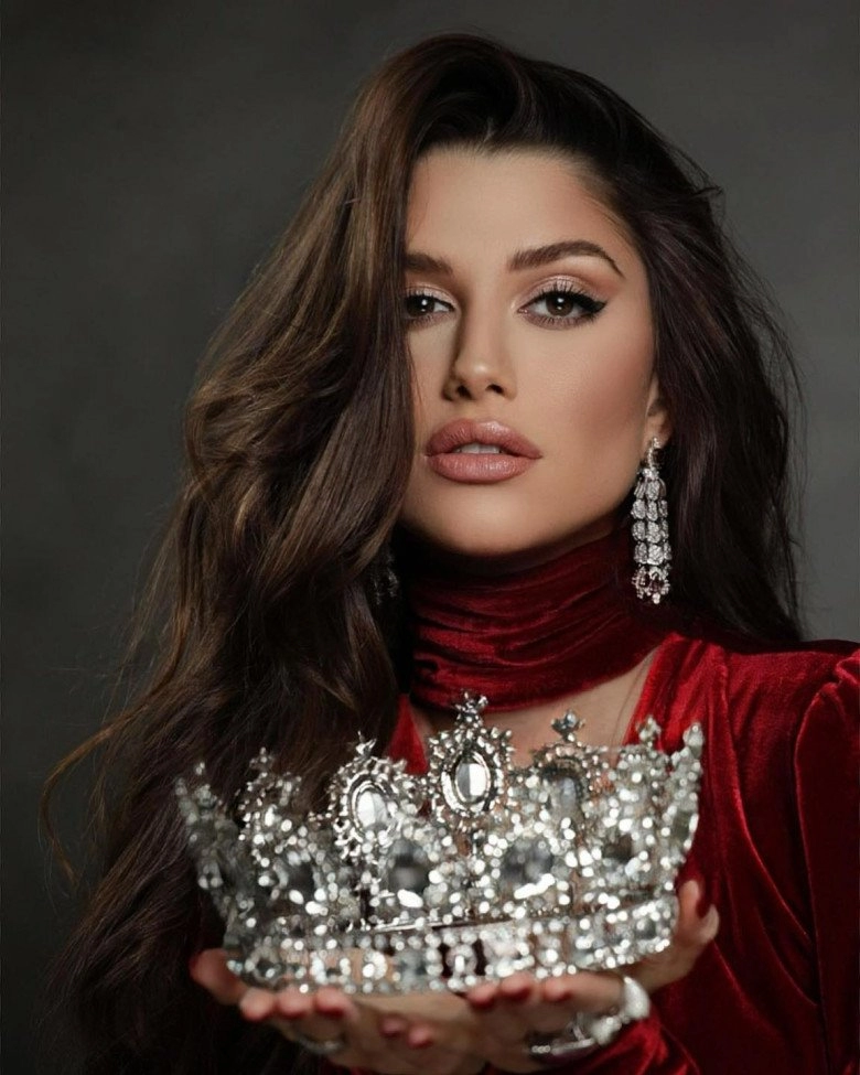 Người đẹp brazil đăng quang miss grand international dáng cong mãng xà môi dày gợi cảm diện gì cũng bốc