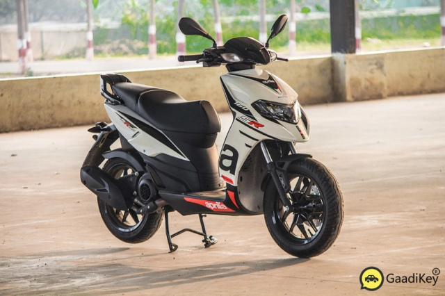 Nhìn ngắm aprilia sr160 2022 - xe tay ga lai cào cào giá chỉ hơn 30 triệu