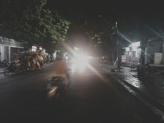 Những thói quen cần nắm bắt khi sử dụng đèn pha xe máy vào ban đêm