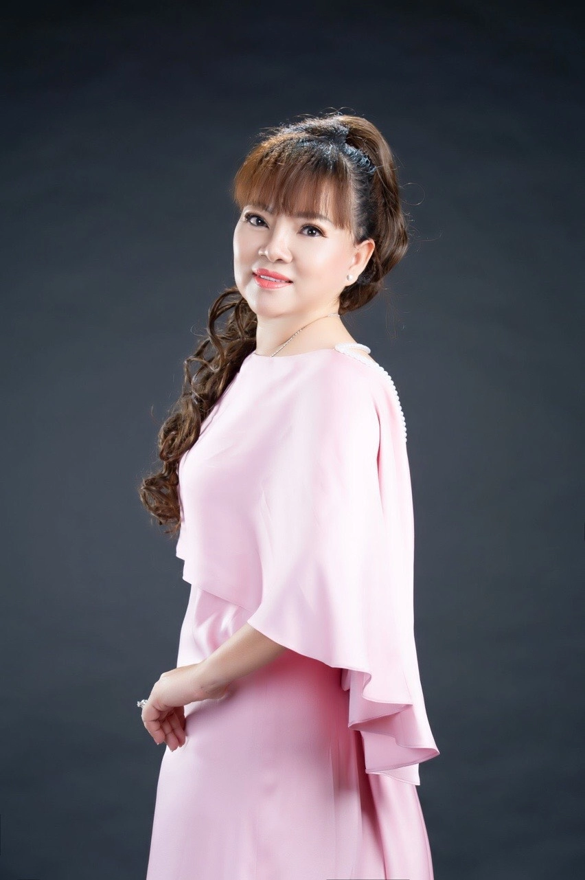 nữ hoàng ngọc trai thanh hương ngồi ghế nóng vietnam top fashion and hair 2020