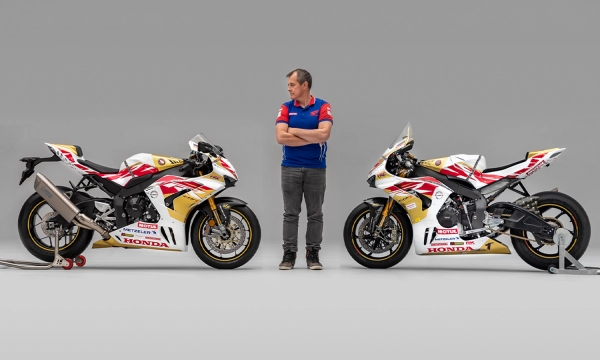 Phiên bản giới hạn honda cbr1000rr-r fireblade sp 100th tt start replica trình làng