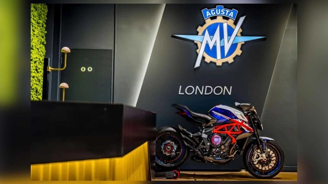 Ra mắt phiên bản đặc biệt mv agusta dragster 800 rr london special 2021