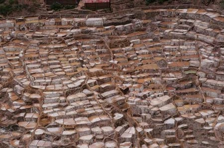 Ruộng muối thời tiền inca đẹp như tranh ghép kính