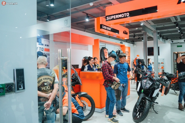 Showroom ktm và husqvarna motorcycle ha noi chính thức khai trương cùng hàng loạt sản phẩm mới