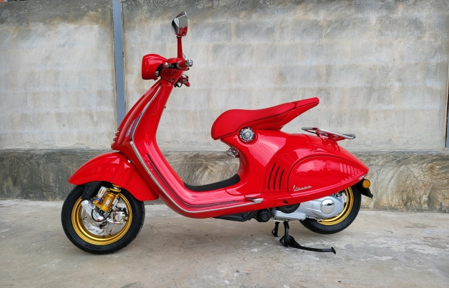 Siêu phẩm vespa 946 hoàn thiện hơn với dàn chân racing