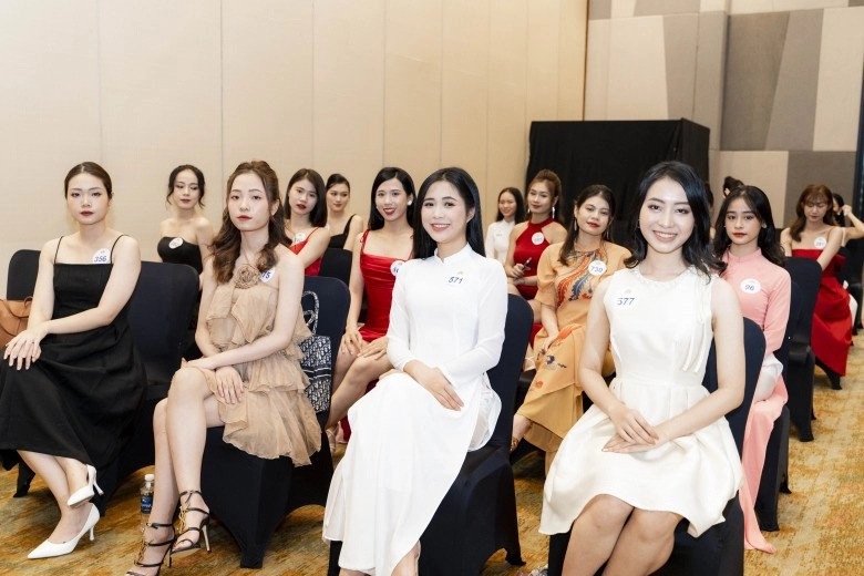 Sơ khảo hoa hậu du lịch vn 2022 tiếp viên hàng không đổ bộ người catwalk sóng sánh người ăn diện gây ngượng