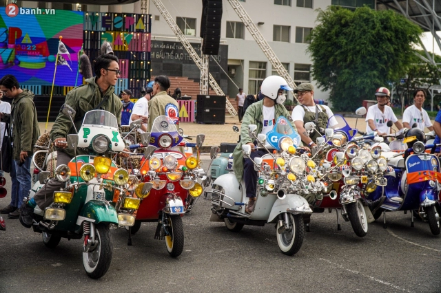 Vespa day 2022 quy tụ hơn 2000 người tham gia tại sài gòn và hà nội