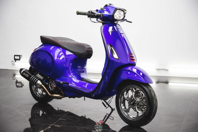 Vespa sprint biến bản thân trở nên khác lạ bằng cặp phuộc có 1 0 2