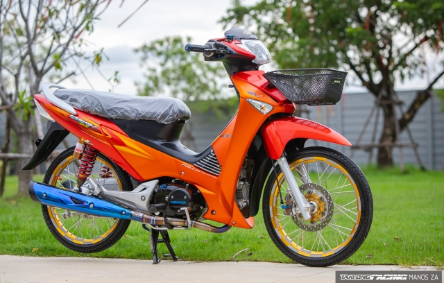 Wave 125 độ sở hữu động cơ 4 van và dàn đồ chơi đỉnh hết chỗ chê