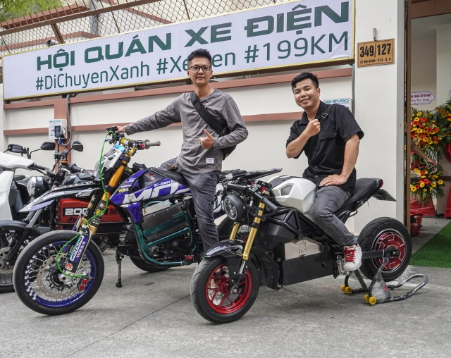 199 km team khai trương hội quán xe điện tại sài gòn