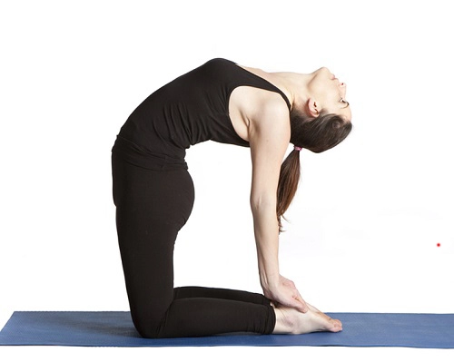 7 tư thế yoga giúp tút tát lại vòng 1 khiêm tốn chảy xệ