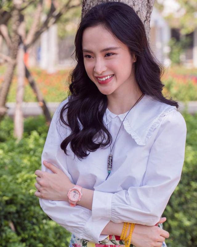 Angela phương trinh bỗng nhiên lộ sống mũi xiêu vẹo bất thường có phải di chứng hậu dao kéo