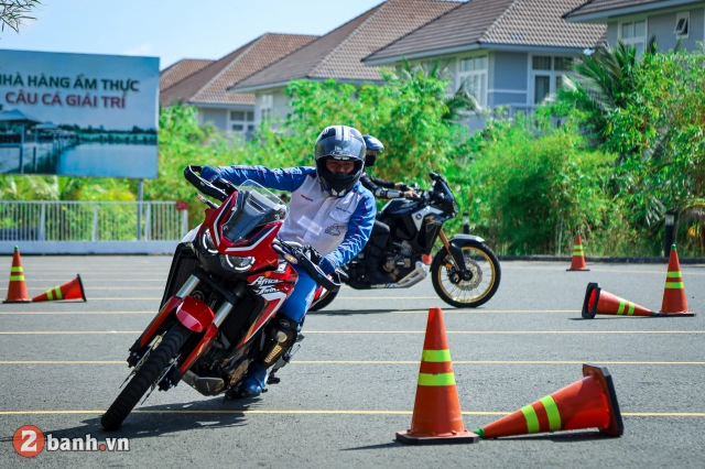 Anh em biker háo hức với sự xuất hiện của africa twin 1100