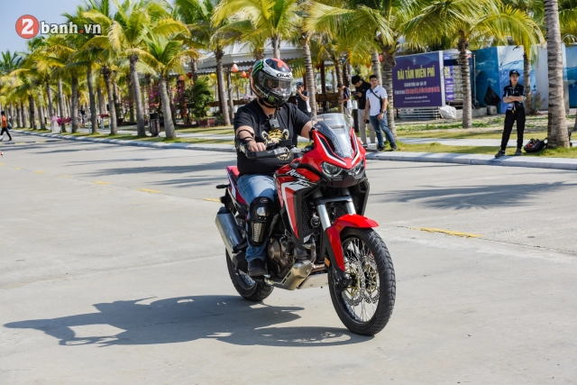 Anh em biker háo hức với sự xuất hiện của africa twin 1100