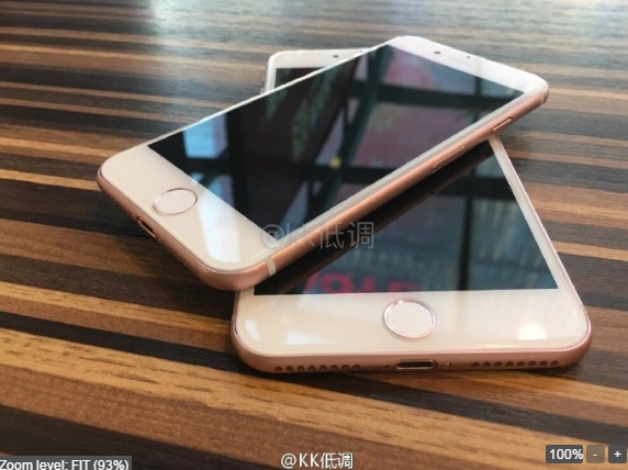 Apple cài đặt smart connector cho iphone 7 plus