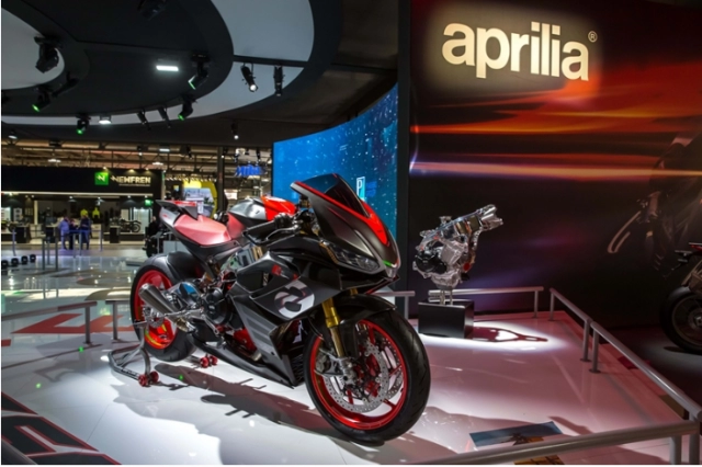 Aprilia rs660 super sport sở hữu động cơ 2 xi-lanh được điều chỉnh để bán vào năm tới