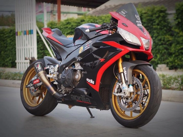 Aprilia rsv4 vẻ đẹp nghiêng nước nghiêng thành từ siêu phẩm mô tô ý