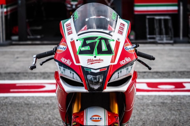 Aprilia rsv4 wsbk 2018 có gì khi được bán lại với giá 1 tỷ 7 vnd