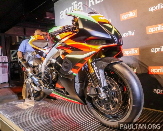 Aprilia rsv4 x phiên bản đặc biệt xuất hiện tại malaysia