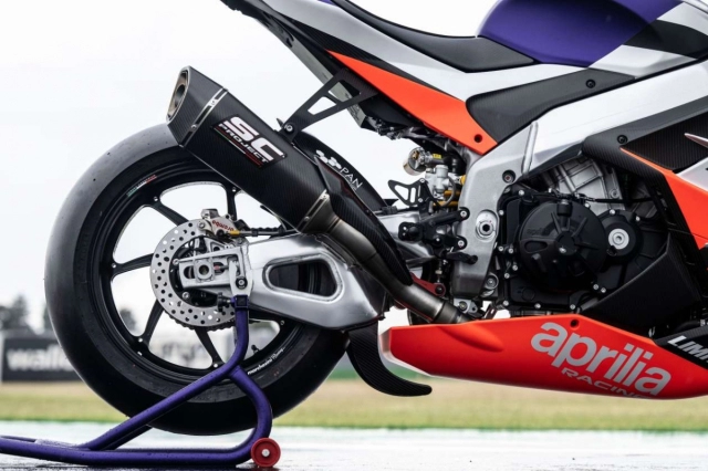 Aprilia rsv4 xtrenta và yamaha r1 gytr - 2 mẫu superbike hạng nặng dành riêng cho đường đua