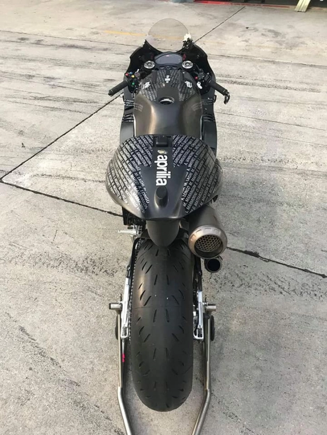 Aprilia tiết lộ hình ảnh của chiếc xe đua motogp 2020