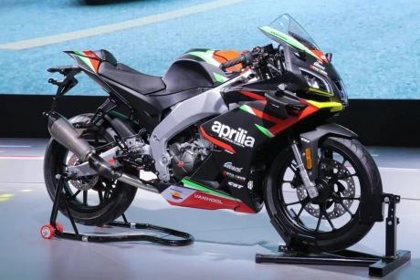 Aprilia tuono 250 mới sẵn sàng thách thức phân khúc 250cc