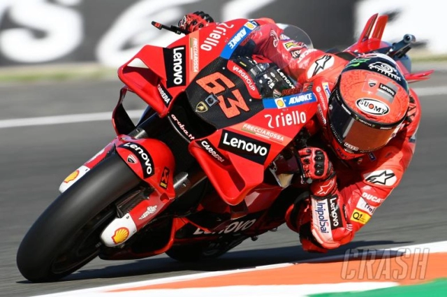 Asgotini phàn nàn xe đua motogp có quá nhiều cánh giống như máy bay