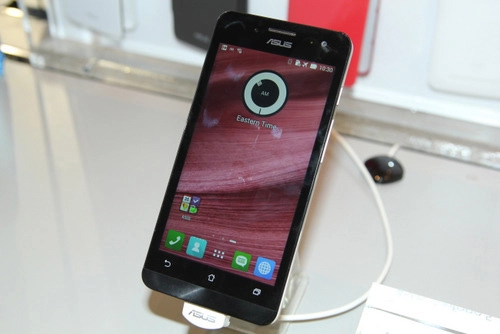 Asus sắp tung bộ 3 điện thoại zenfone giá mềm