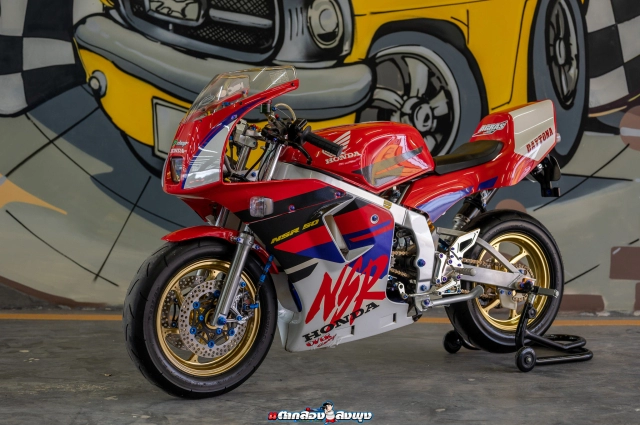 Bản độ nsr50 ẩn chứa những tinh túy của trường đua motogp