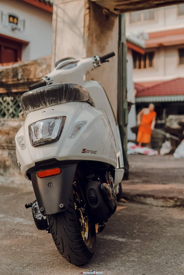 Bản độ vespa sprint gây sốc vì được trang bị bộ mâm hơn 30 triệu đồng