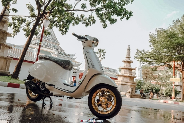 Bản độ vespa sprint gây sốc vì được trang bị bộ mâm hơn 30 triệu đồng