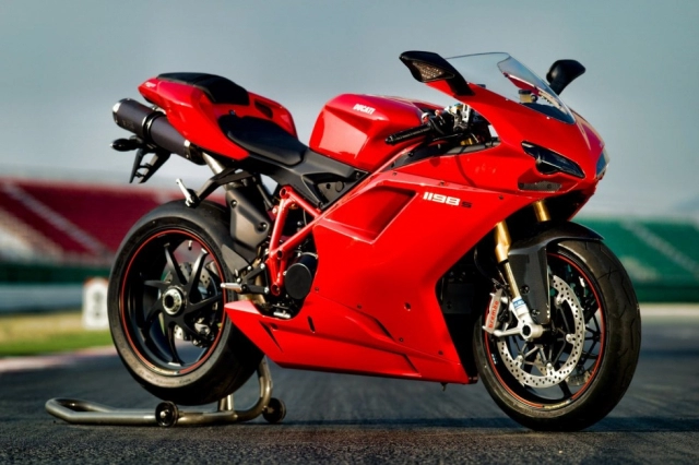 Bản sao của ducati panigale 1198sp trình làng với giá 153 triệu đồng