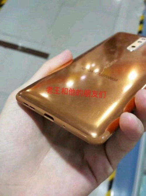 Bất ngờ xuất hiện phiên bản nokia 8 màu vàng đồng