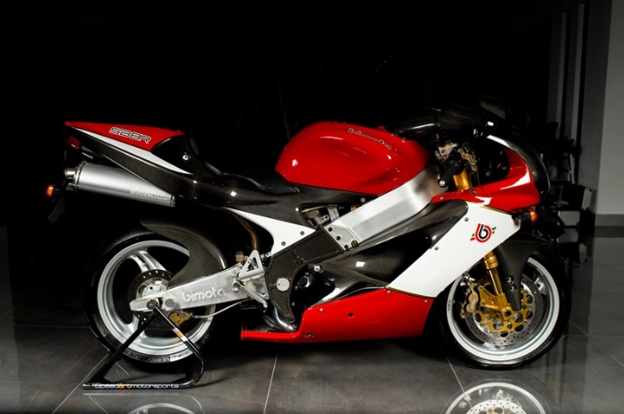 Bimota sb8r mẫu superbike có khung vỏ carbon đầu tiên thế giới