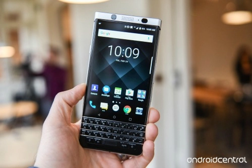 Blackberry báo cáo lợi nhuận quý 1 năm 2017