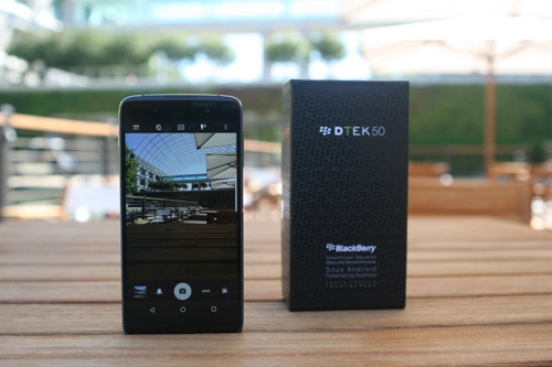 Blackberry dtek50 chạy android chính thức ra mắt