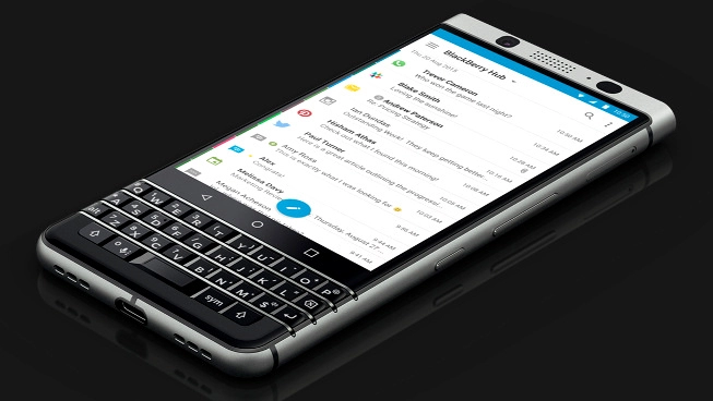 Blackberry keyone so kè cùng galaxy s8