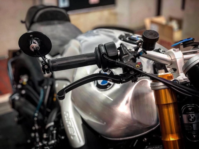 Bmw rninet độ hết sức hấp dẫn với dàn chân vạm vỡ