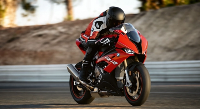 Bmw s1000rr 2019 được công bố với giá cực sốc