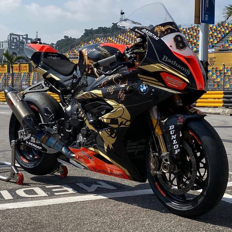 Bmw s1000rr 2019 lột xác không tưởng với diện mạo đường đua