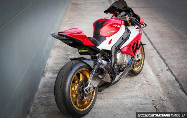 Bmw s1000rr đầy quyến rũ trong bản độ mang phong cách hạng sang