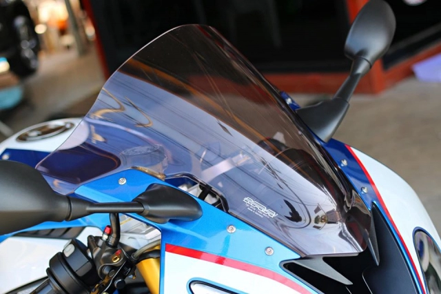 Bmw s1000rr độ chất chơi với dàn trang bị hiệu năng cao